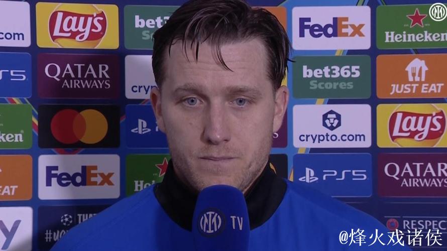 泽林斯基:点球判罚不成立,专注联赛才是关键 泽林斯基:点球判罚不成立,专注联赛才是关键